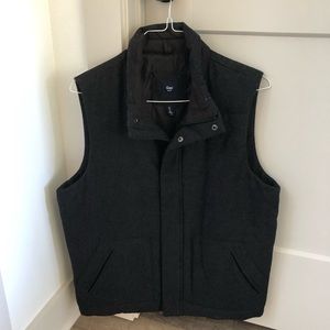 Gap vest